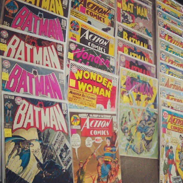 Comic books from the 1950's to 1970's by the Melrose entrance!! @MelroseTrdgPost #fleamarketfind #SundayFunday