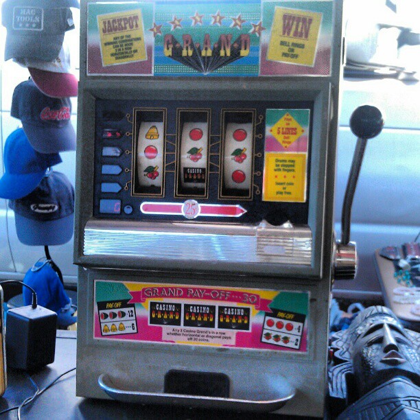 Feeling lucky? #antique #casino #slotmachine #la #fleamarket #MelroseTradingPost