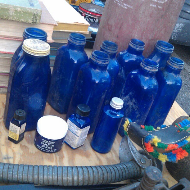 Vintage Blue Bottles In Y41!! #Melrosetradingpost #fleamarket #decor #wedding #blue #glass