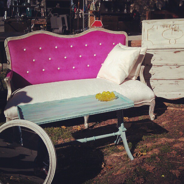 Carlos in G2 has the most fabulous couch! #furniture #Melrosetradingpost #fleamarket #vintage #couch
