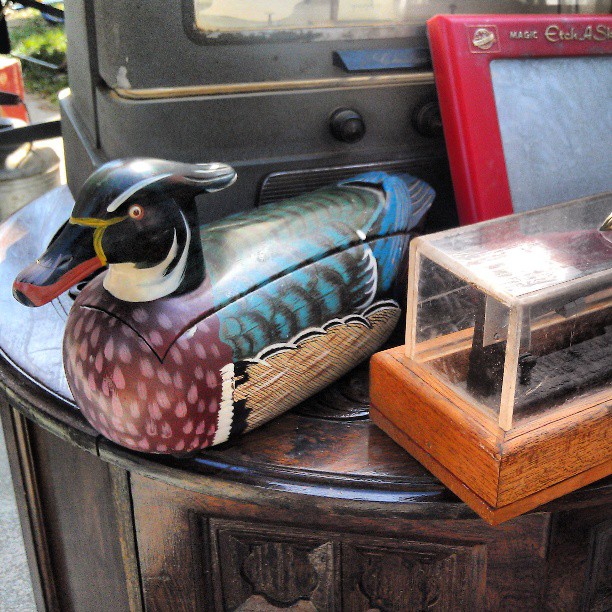 Duck Phone!! We thought these were an urban legend! #duck #phone #vintage #Melrosetradingpost #fleamarket #lastyle