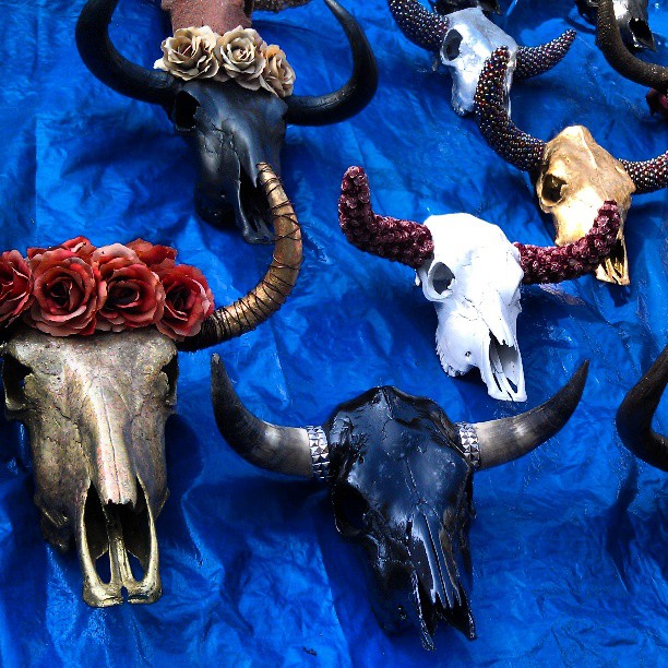 These embellished skulls are AMAZING in G33!!! #Melrosetradingpost #fleamarket #home #decor #skull #pretty
