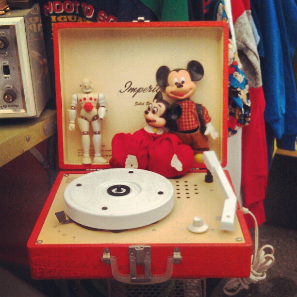 Retro Mickey's and a cute Record player! #Melrosetradingpost #fleamarket #la #mickey #mouse #record