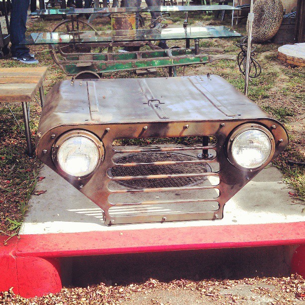 This Jeep hood is now a table! Amazing! G3 #Melrosetradingpost #fleamarket #fleamarketswag #lastyle #jeep #repurpose #recycle #car #auto