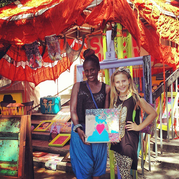 We love vendors helping vendors!! @sunnymayallison we love your artwork!