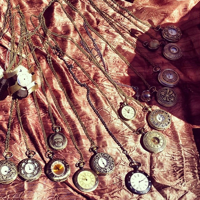 Beth in B87 has gorgeous vintage pocket watch necklaces! #MTPfairfax