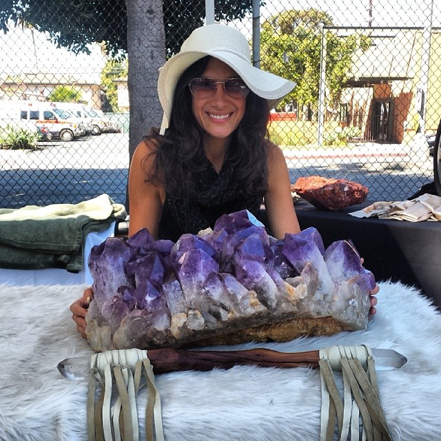 @sorenityrocks displays a 25K Museum Quality Ametrine from Bolivia in her Sunday Interactive Crystal gallery at booth Y35! #MTPfairfax