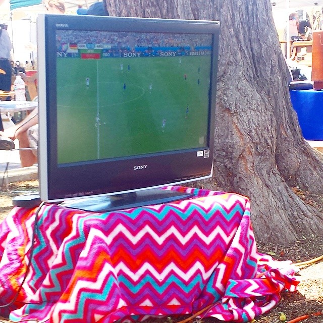 Our vendors have hooked up the World Cup game in their booths!  #genius #MTPfairfax