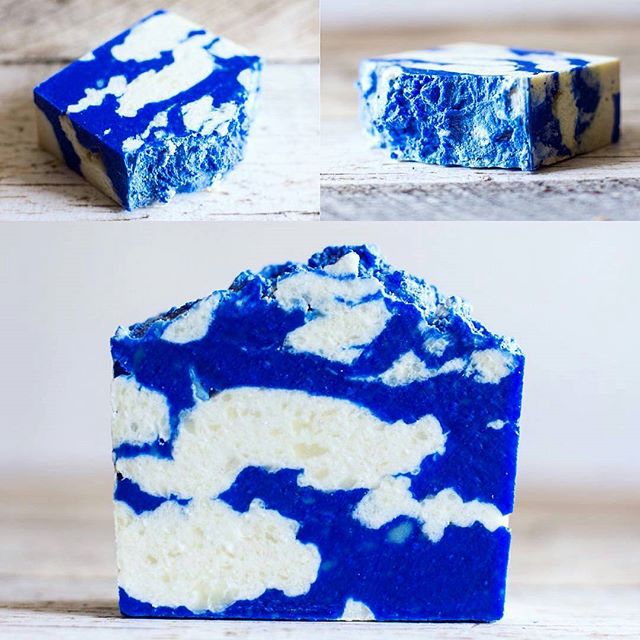 Good morning LA!The gorgeous blue sky is here and so is permanent vendors @notoxlife with their blue sky soap. #MTPfairfax #ShopLocal #NoToxLife #SundayFunday